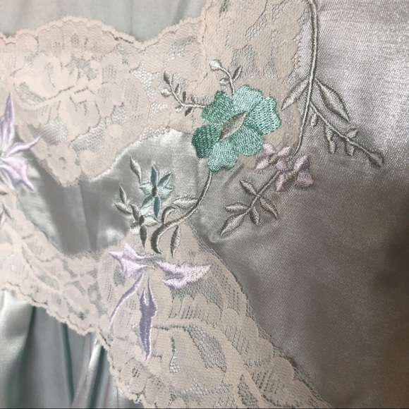 2/$20 Vintage Sears Amanda Stewart Intimates Nightgown - Picture 6 of 14